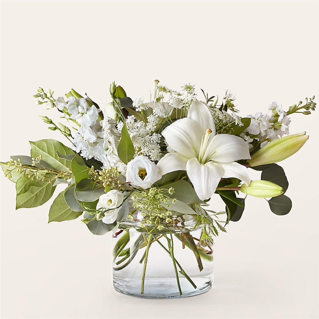 Alluring Elegance Bouquet – AKIKO'S FLORAL ARTS, Wellsboro PA