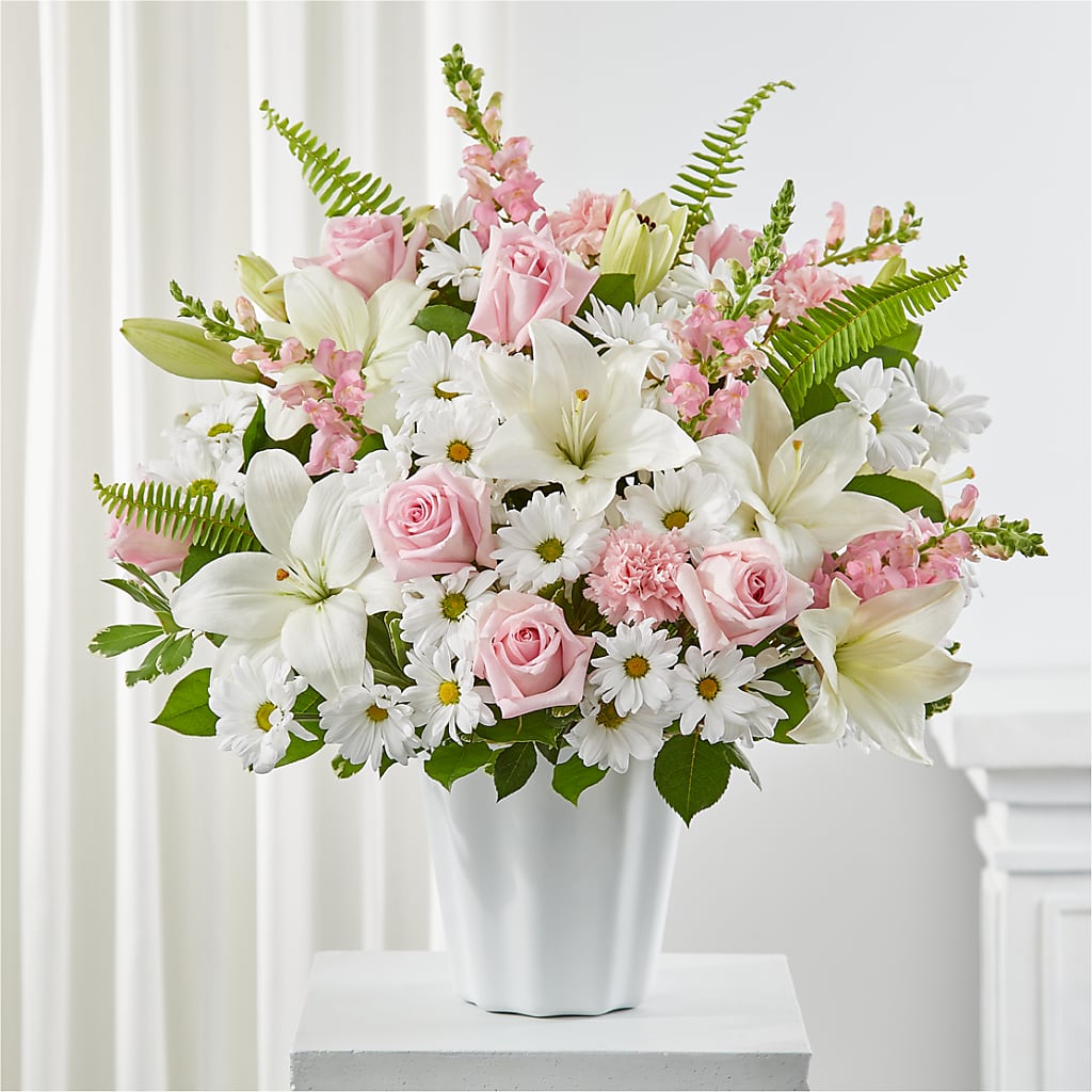 Soft Touch Tabletop Basket – AKIKO'S FLORAL ARTS, Wellsboro PA