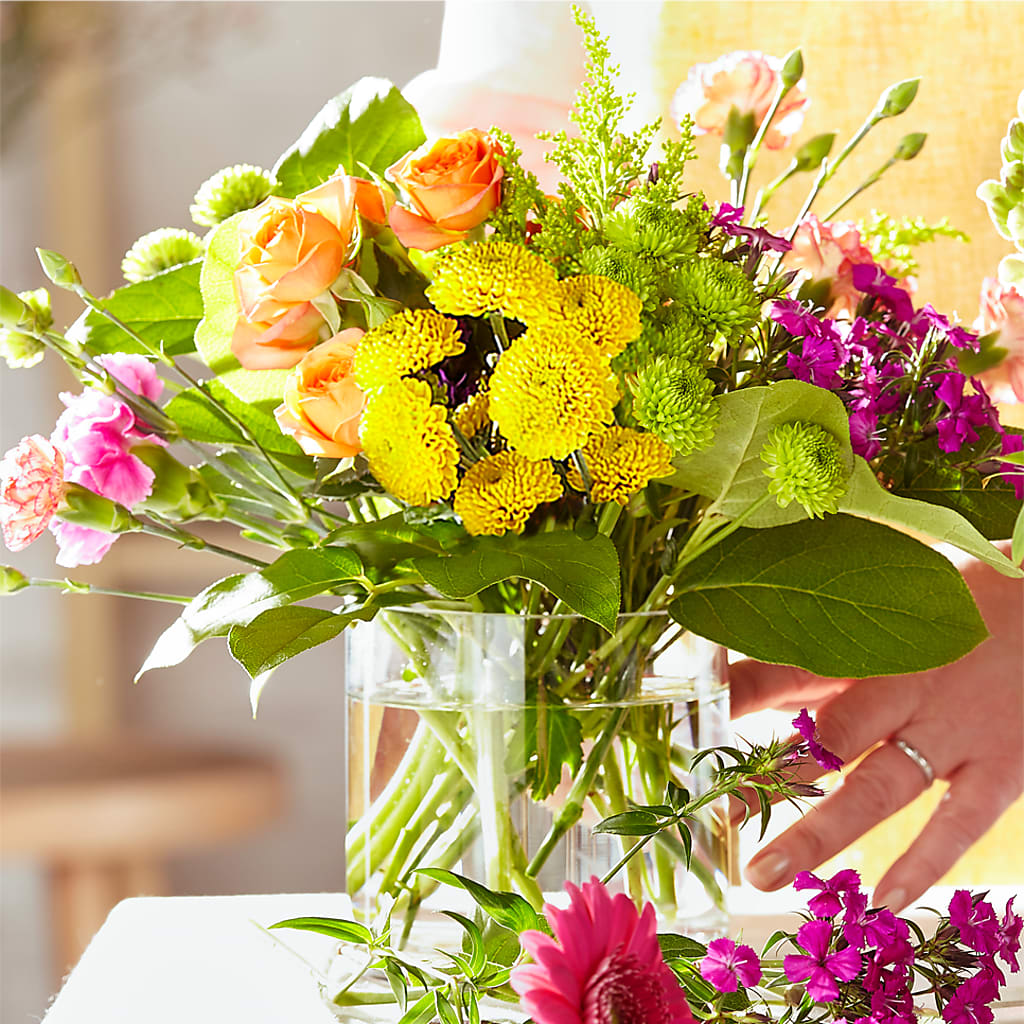 Bold & Bright – A Florist Original – AKIKO'S FLORAL ARTS, Wellsboro PA