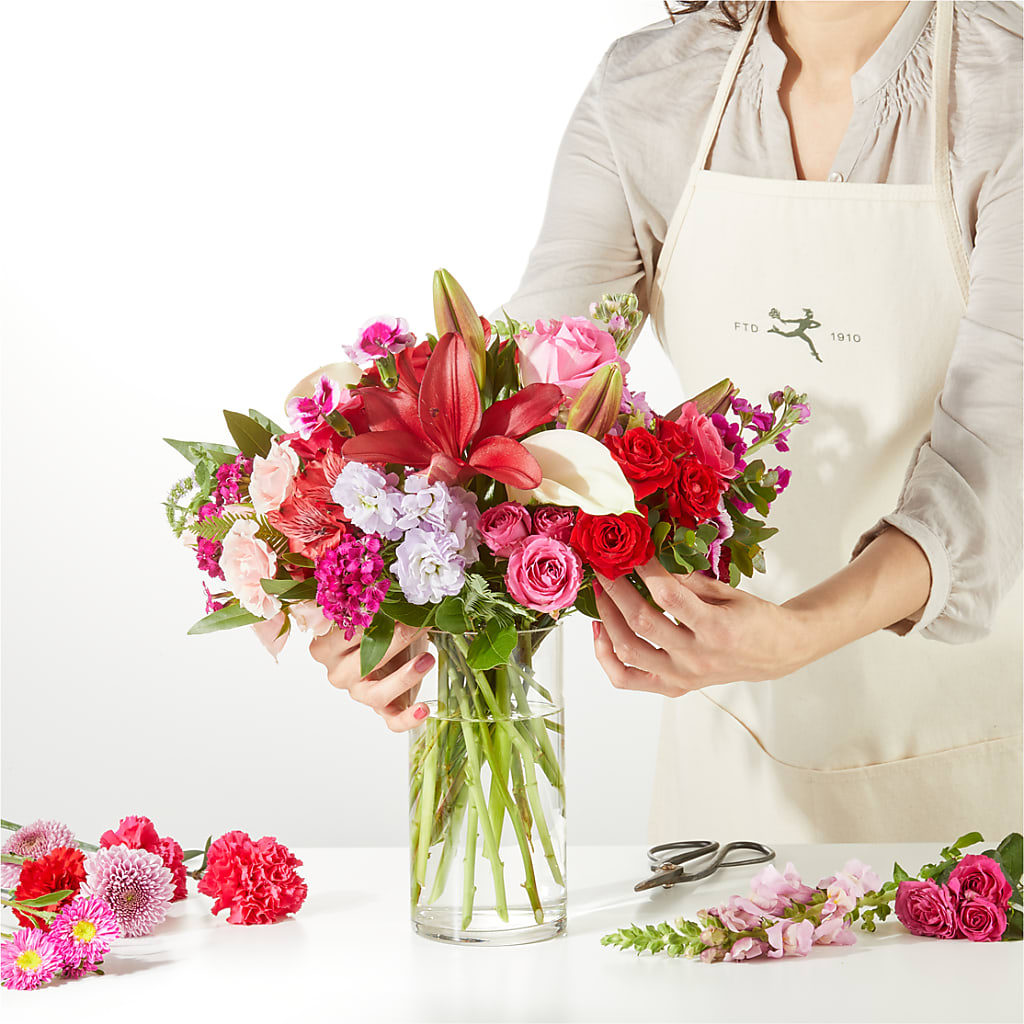 Swooning Over You - A Luxury Florist Original – AKIKO'S FLORAL ARTS, Wellsboro PA